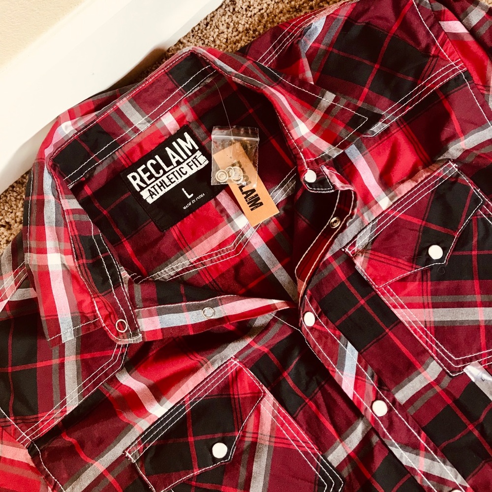 NWT Athletic Fit Button Plaid